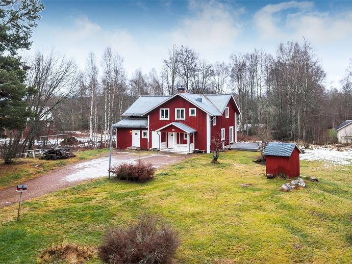 6 rok · 220 m² · Gustavsfors 80