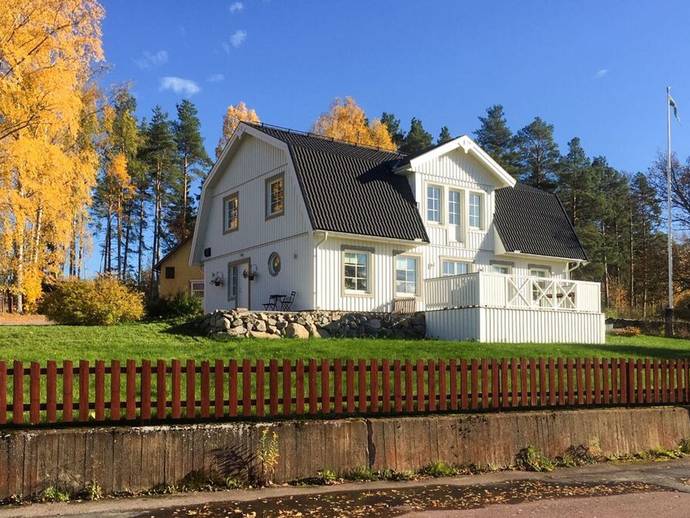 6 rok · 184 m² · Ringvägen 7