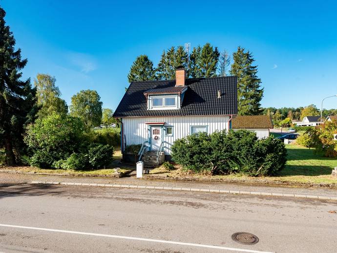 3 rok · 100 m² · Forsgatan 1