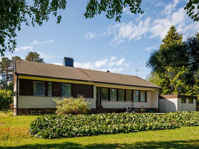 6 rok · 118 m² · Domarvägen 1