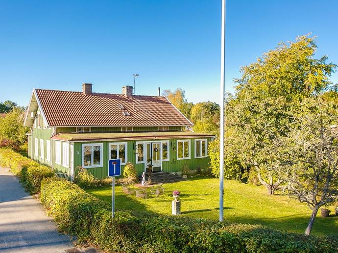 7 rok · 230 m² · Brunnsvägen 18