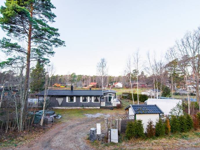 3 rok · 80 m² · Rävö 76
