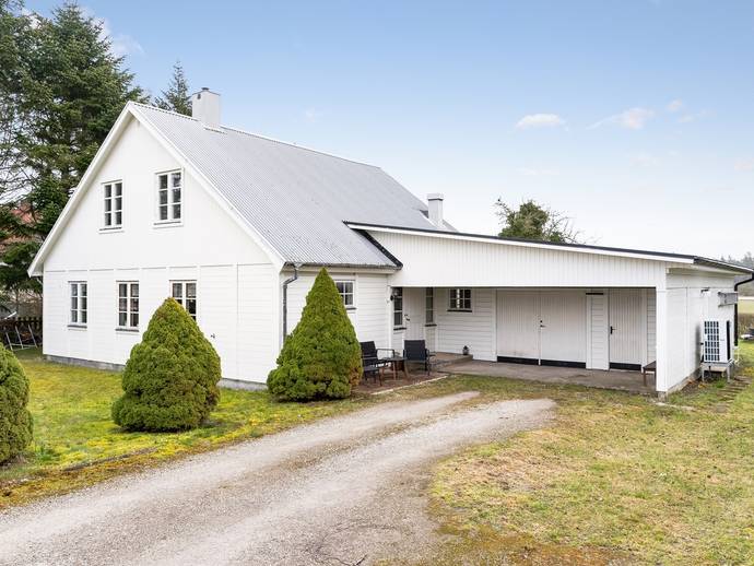 6 rok · 90 m² · Alva Stora Ringome 221
