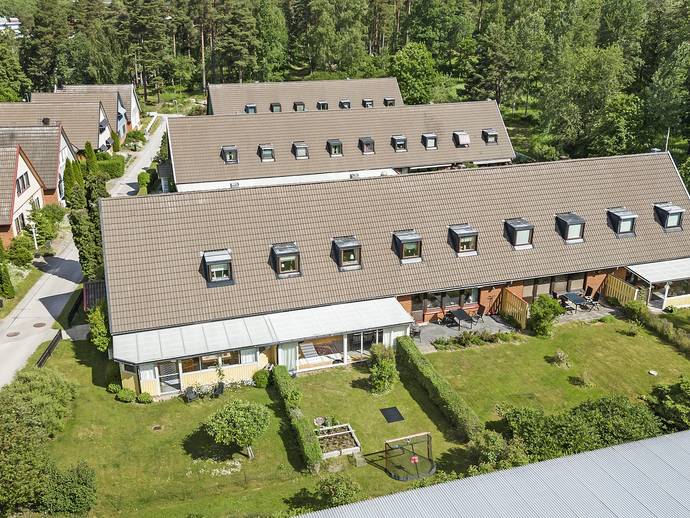 4 rok · 115 m² · Snarhemsvägen 4