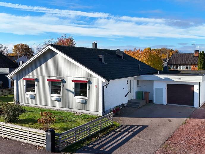 4 rok · 102 m² · Kaptensvägen 13