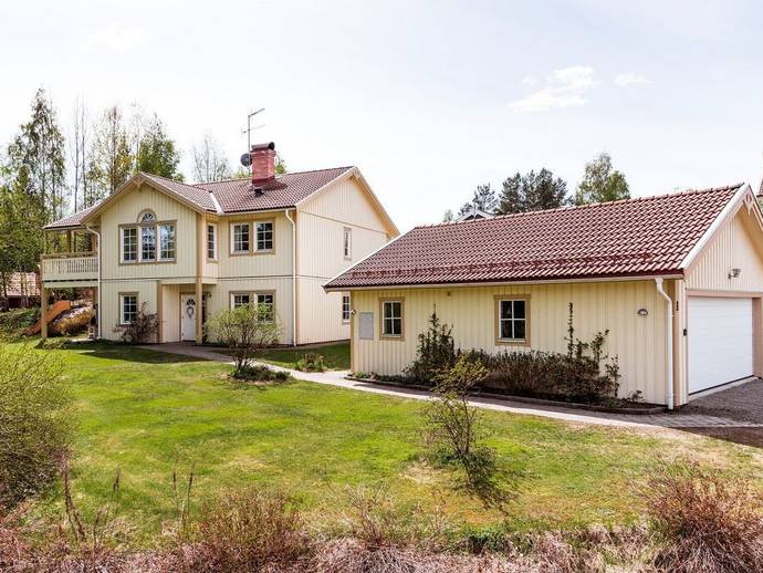 7 rok · 182 m² · Vändrostvägen 1