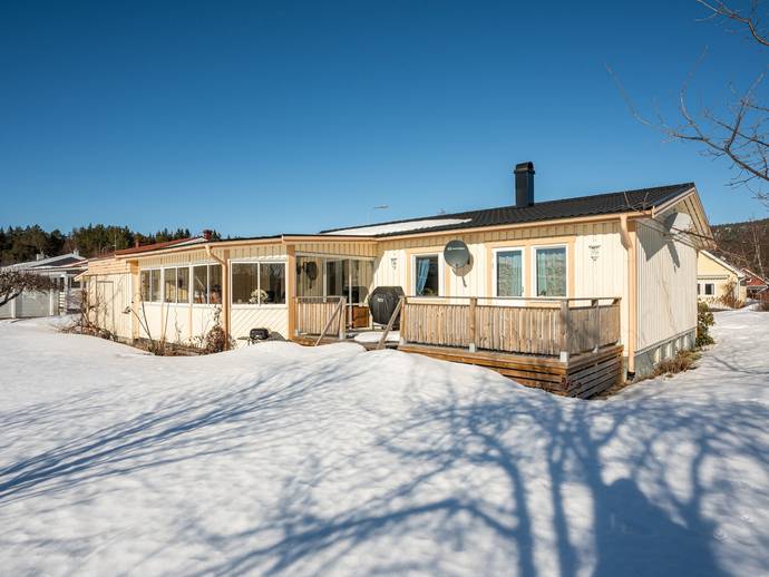 4 rok · 103 m² · Flöjtvägen 7