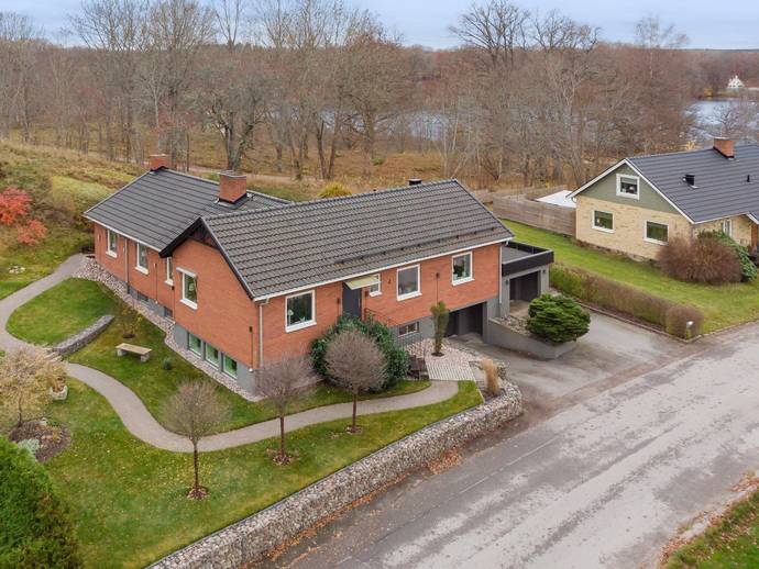 6 rok · 142 m² · Konvaljevägen 4