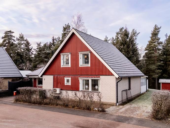 6 rok · 175 m² · Lille Mats väg 7
