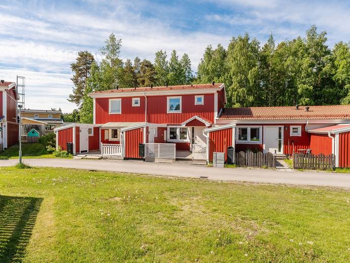 4 rok · 107 m² · Trumslagarvägen 15 B