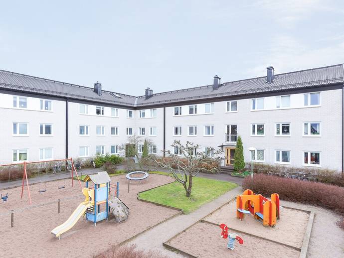 2 rok · 71 m² · Klockaregården 11