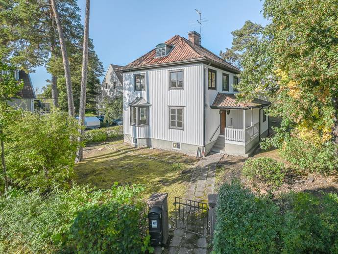 11 rok · 205 m² · Topeliusvägen 15
