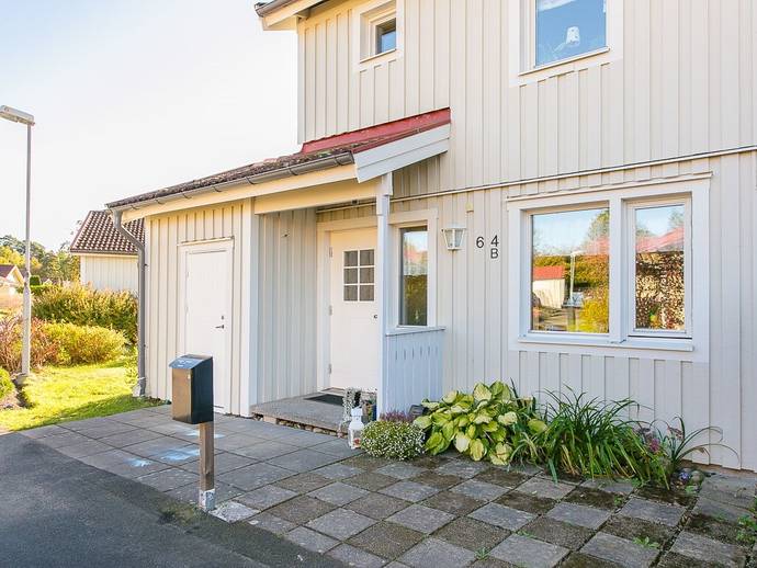 4 rok · 94 m² · Åkerstigen 64 B