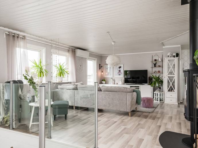 6 rok · 100 m² · Ängsvägen 15