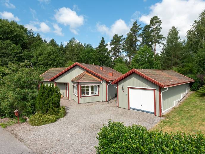 4 rok · 133 m² · Oreganovägen 10