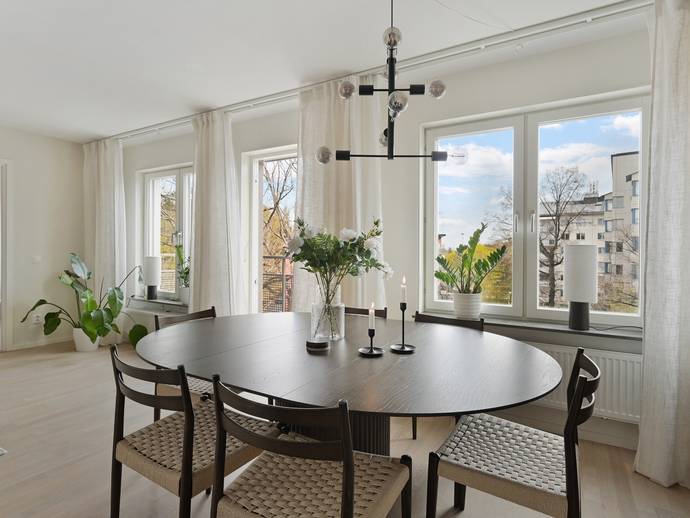 3 rok · 84 m² · Karlskogagatan 14
