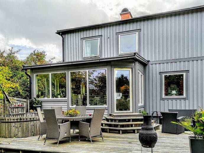 6 rok · 136 m² · Karlskogavägen 7