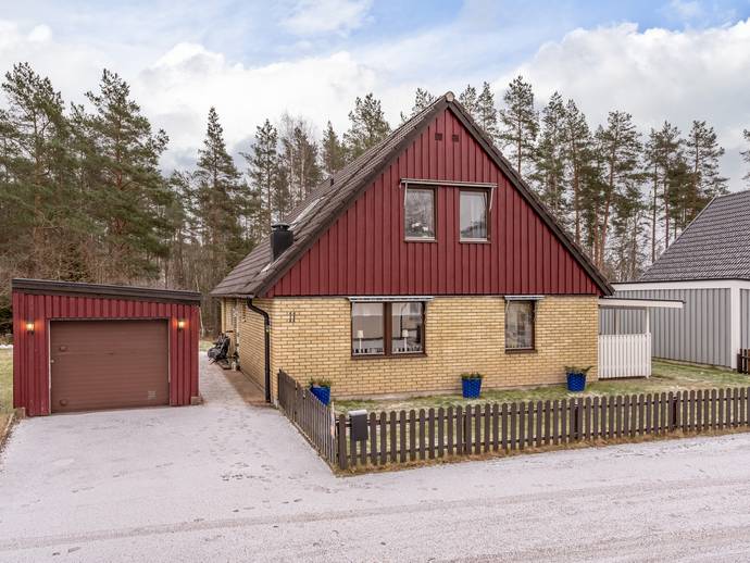 5 rok · 138 m² · Anna Leks väg 11