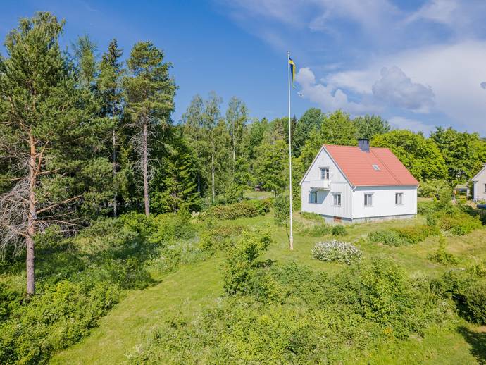6 rok · 102 m² · Kaptensvägen 15
