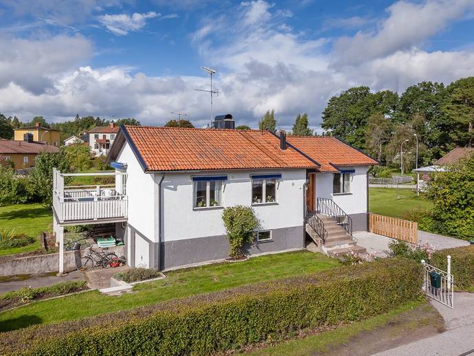 4 rok · 82 m² · Adelswärdsvägen 8
