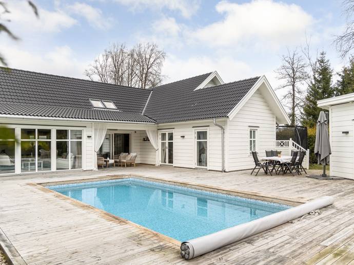 6 rok · 183 m² · Pulkavägen 33