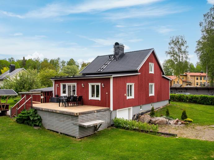 5 rok · 166 m² · Axel Lemans väg 5