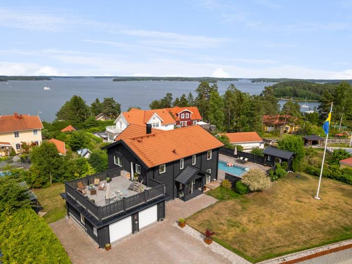 6 rok · 207 m² · Fältspatsvägen 4A
