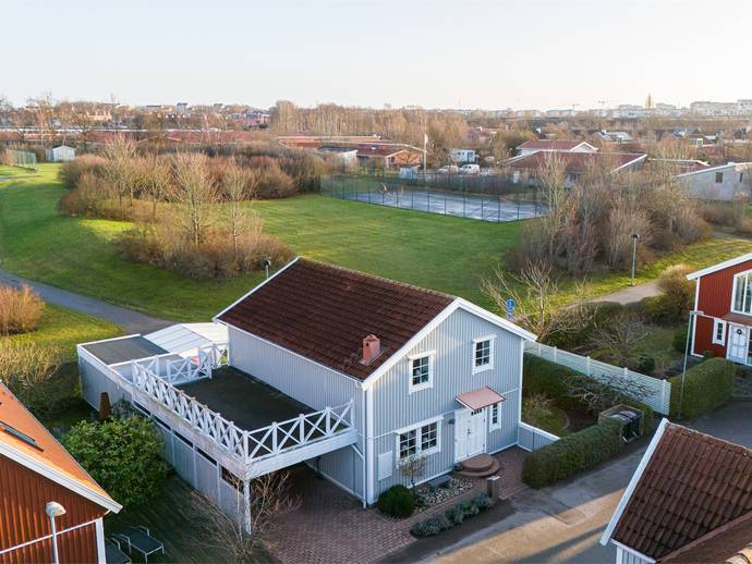 5 rok · 148 m² · Skyttelinjen 64