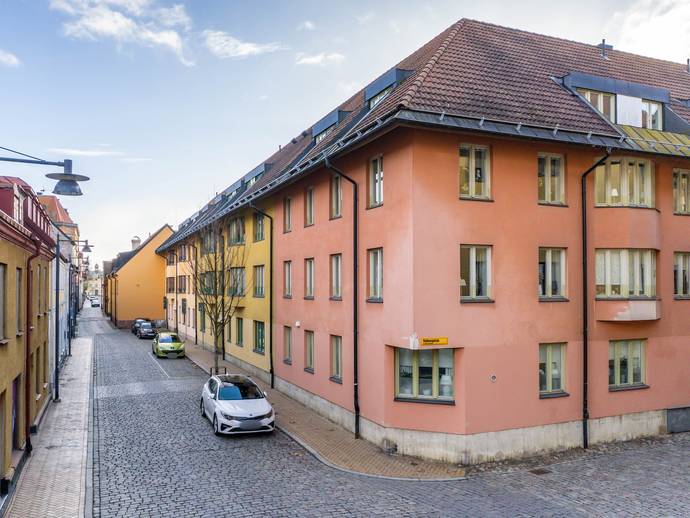 1 rok · 36 m² · Västra Vallgatan 10