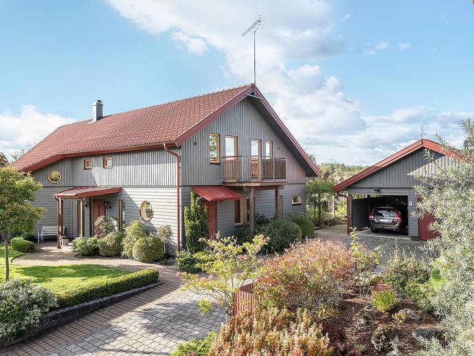 6 rok · 211 m² · Ekoxevägen 10