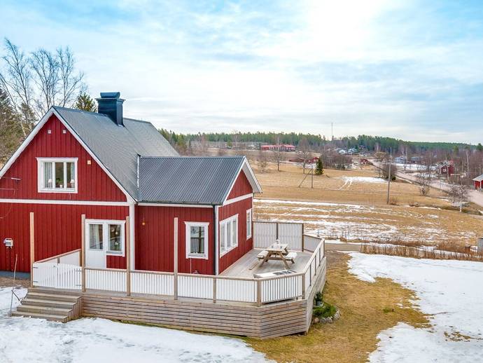 4 rok · 114 m² · Håcksta 5