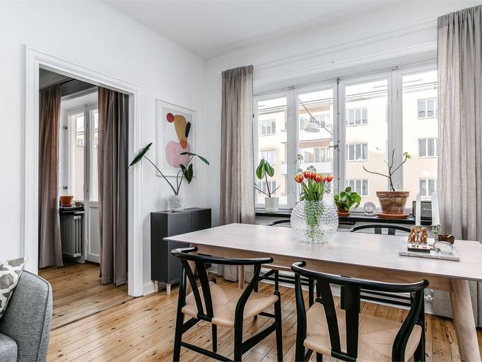 2 rok · 44 m² · Ernst Ahlgrens väg 5
