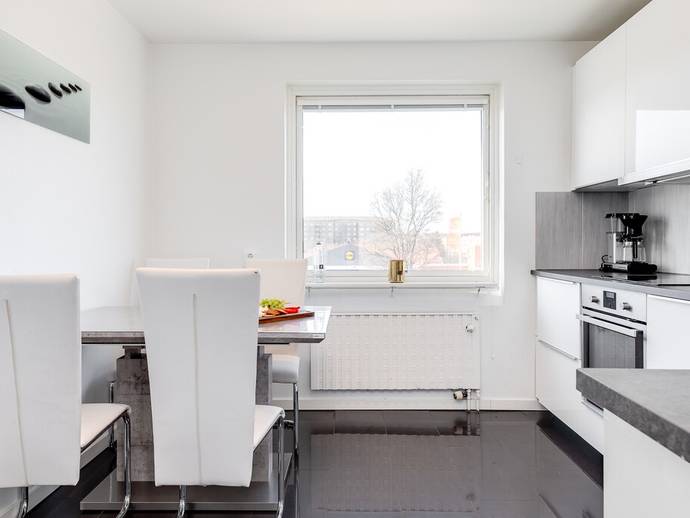 3 rok · 72 m² · Scheelegatan 2b