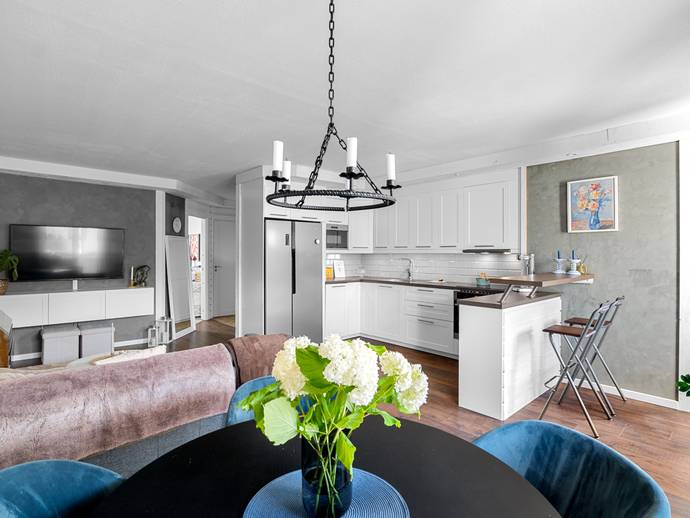 3 rok · 64 m² · Huggarvägen 33