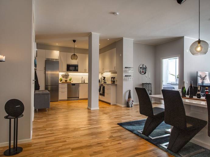 2,5 rok · 87,6 m² · Hattmakaregatan 12