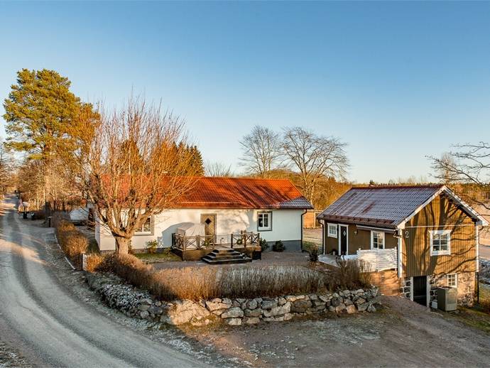 2 rok · 70 m² · Övre Backbergsvägen 2