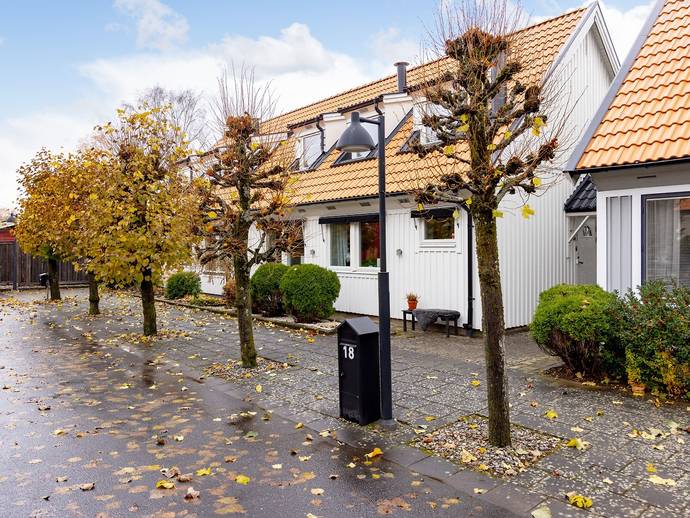 5 rok · 102 m² · Mosslelundsgränd 18
