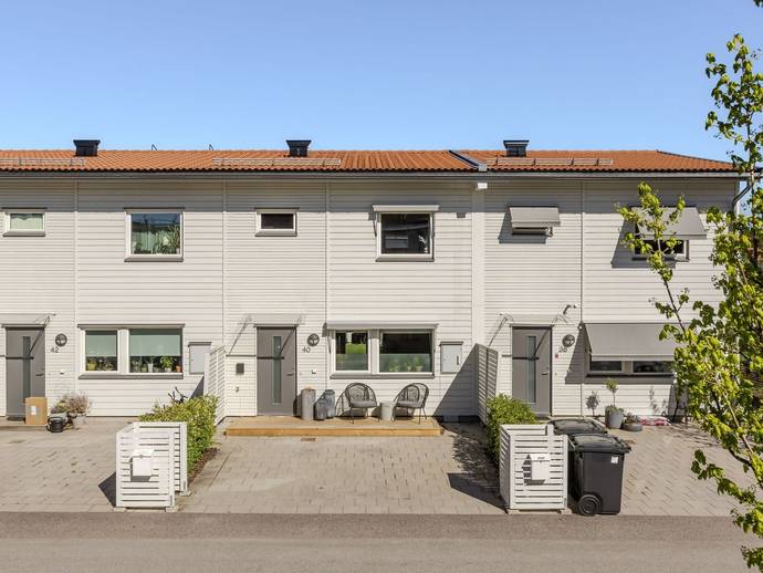 4 rok · 108 m² · Kärrsångarevägen 40