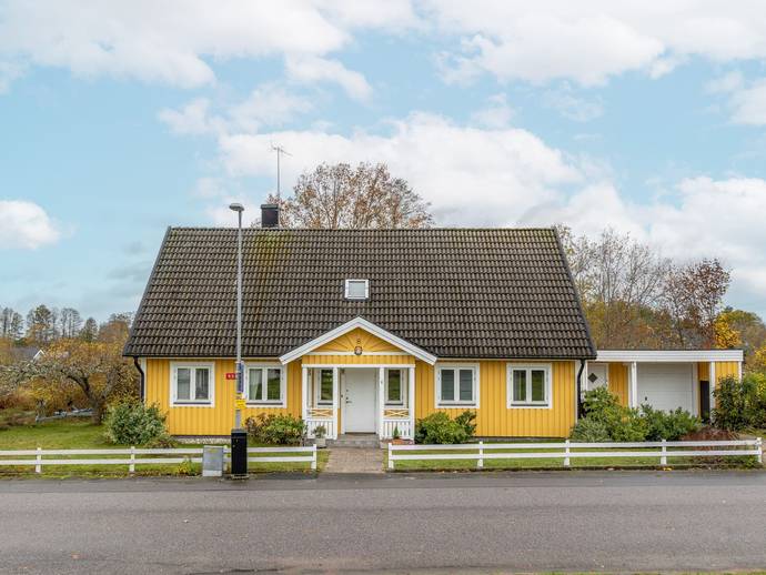 6 rok · 170 m² · Morängatan 8