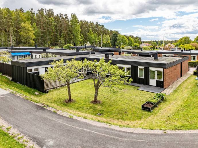 5 rok · 144 m² · Nymfens väg 6