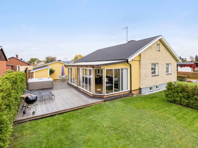 3 rok · 96 m² · Löjtnantsvägen 10