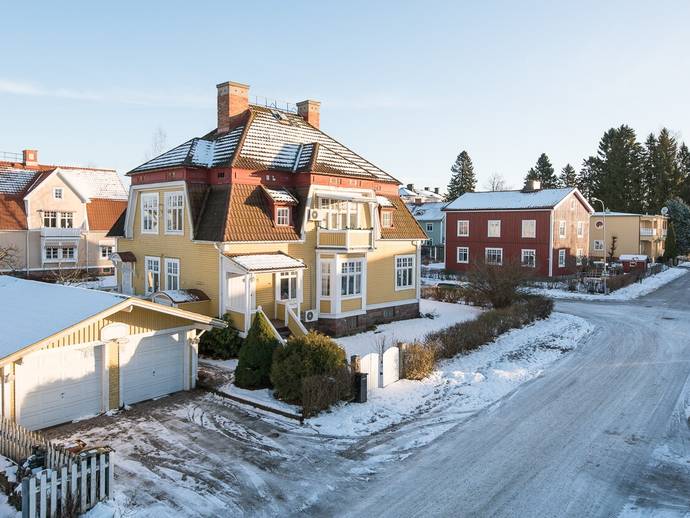 10 rok · 272 m² · Domargränd 9