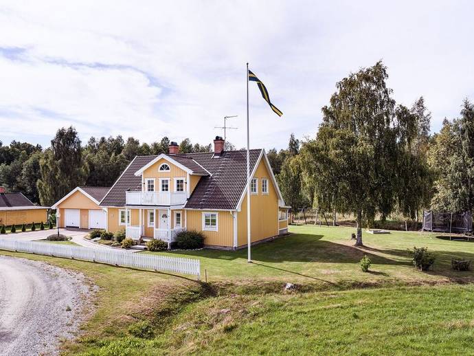 7 rok · 160 m² · Orrbacksvägen 15