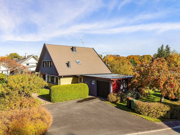 6 rok · 141 m² · Mårdstigen 8