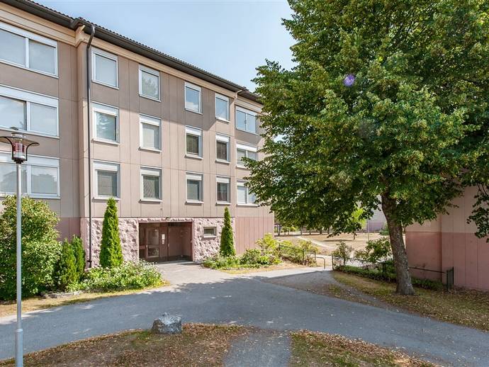 4 rok · 90 m² · Vallavägen 25