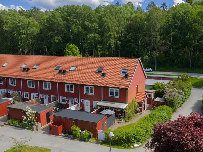 4 rok · 102 m² · Önnemovägen 136