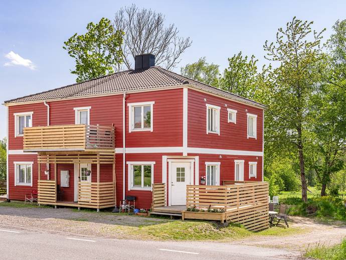 8 rok · 198 m² · Önneköp Alberts väg 18