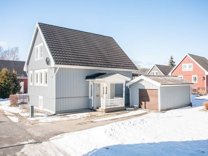 6 rok · 100 m² · Virkesvägen 8