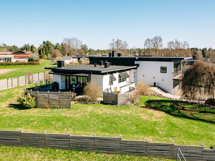 7 rok · 182 m² · Morkullevägen 9