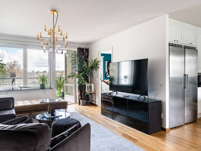 3 rok · 76 m² · Kanslihusgränd 5